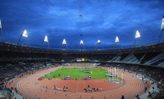 开云体育平台APP-压力淬炼真金！班凯罗逆境爆发，快船雄鹿激战见证新星崛起