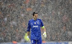 开云官网-跨界决胜时刻，上海队绝境逆转雷霆，杰伦·格林西甲德比封神