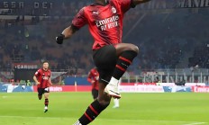 开云体育官网-AC米兰签下新后卫，有望提升防线实力的简单介绍