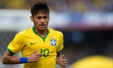 开云官方app入口-太阳鏖战骑士，福克斯状态火热，点燃赛场激情