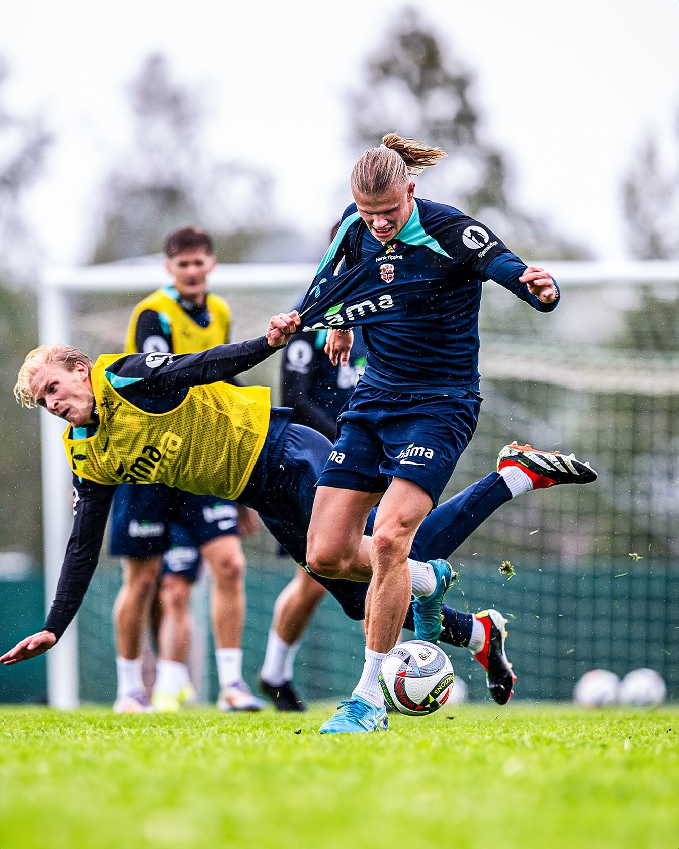 罗马尼亚国家队在预选赛中全面发威 罗马尼亚国家队在预选赛中全面发威