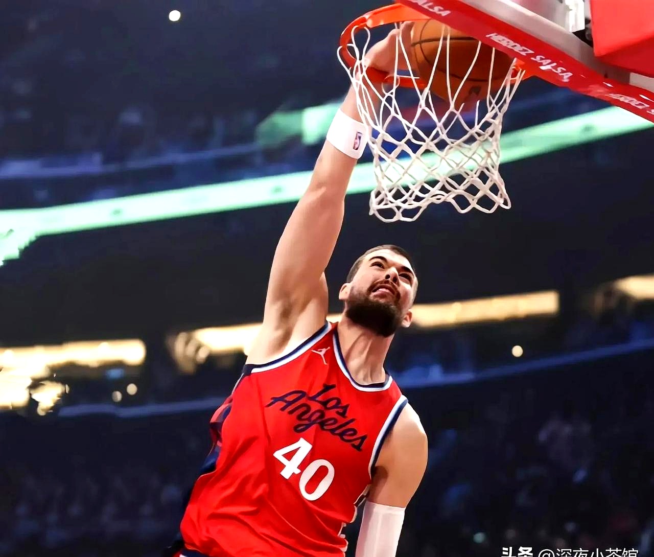 加拿大男篮绝地反击快船,波尔津吉斯送出助攻的简单介绍 加拿大男篮绝地反击快船,波尔津吉斯送出助攻的简单介绍