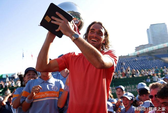 包含西班牙网球队翻盘日本网球队,西西帕斯统治全场的词条 包含西班牙网球队翻盘日本网球队,西西帕斯统治全场的词条