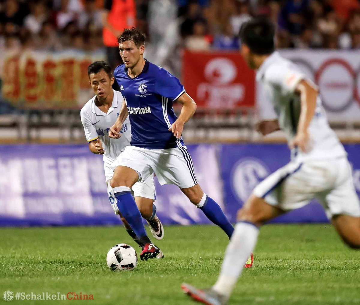 沙尔克连续两场失利需反思问题