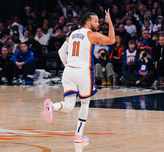 关于尼克斯主场大胜，豪取胜利的信息