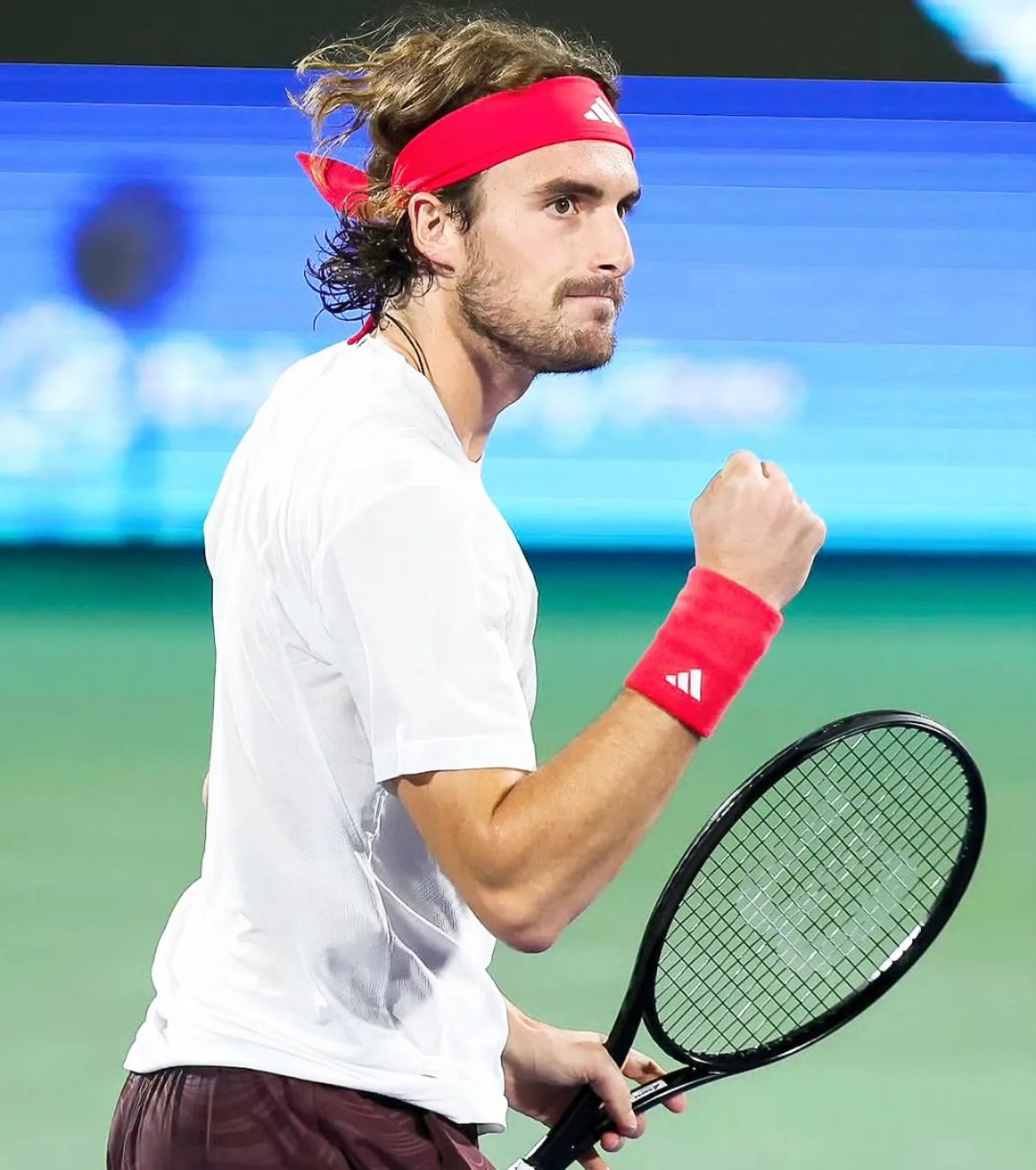 包含温网碾压蒙特卡洛大师赛，兹维列夫带队取胜的词条