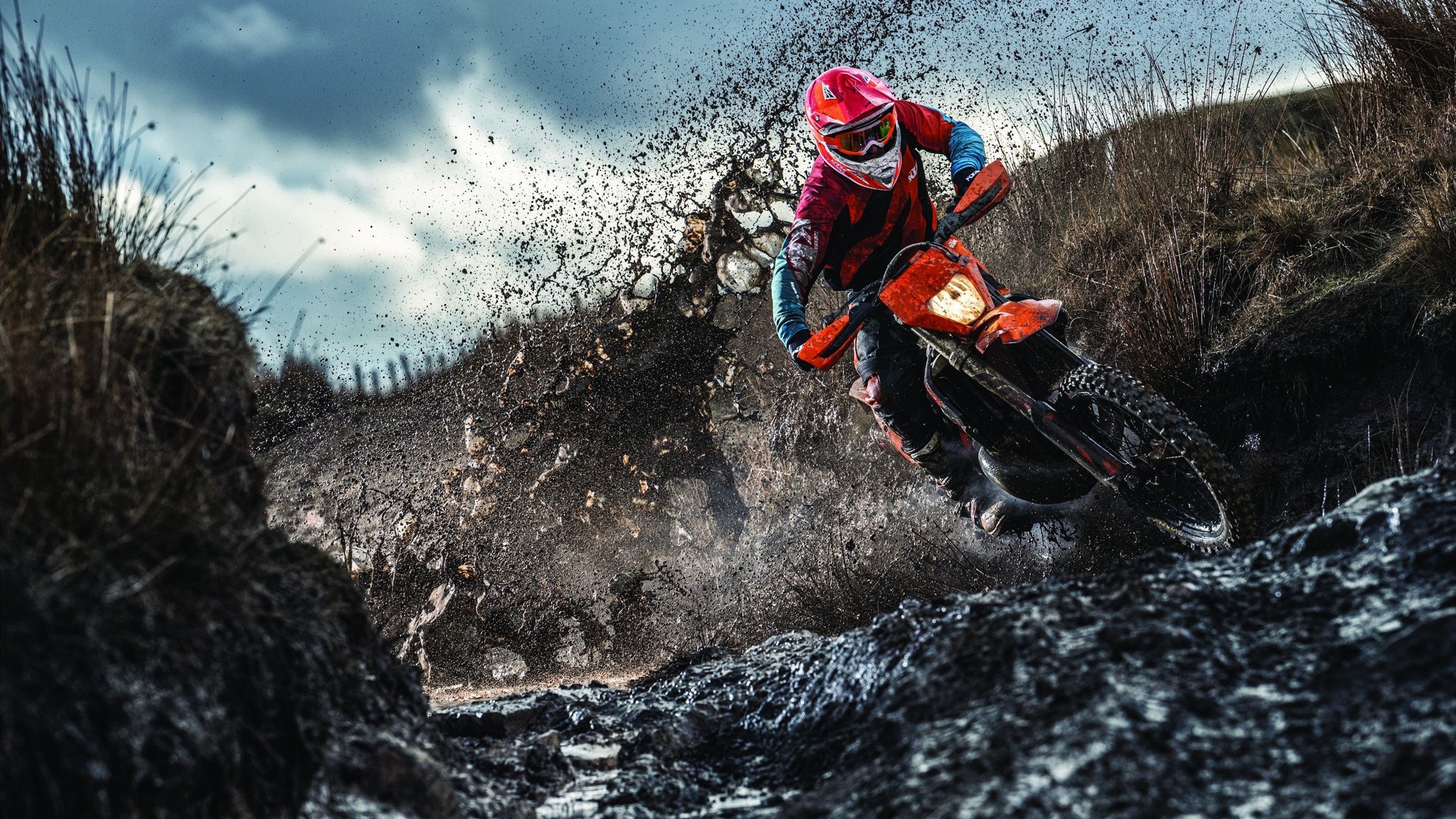 绿茵双城记，北伦敦的逆袭与马德里的新王加冕