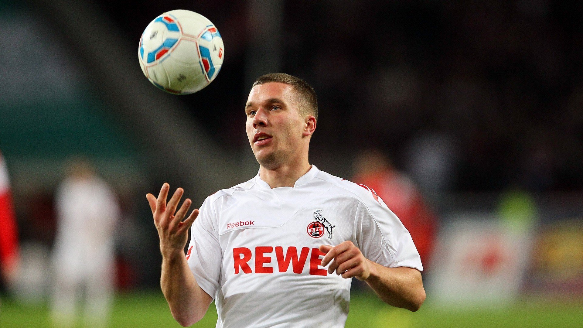 萨内高光闪耀，墨西哥式战术完胜莱比锡红牛